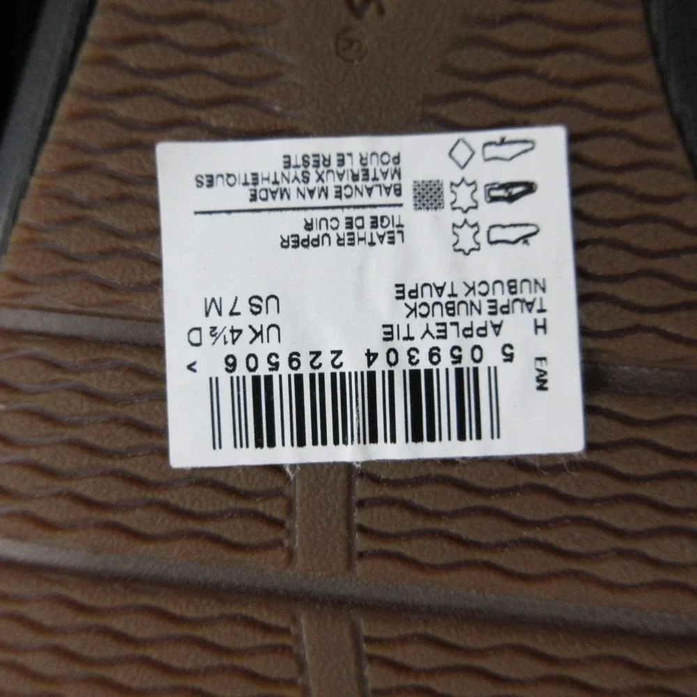 Clarks Shoes Womens Size 7 Brown Nubuck Unstructured Comfort Sneaker NWOB